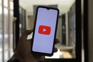 Guadagnare con YouTube: ecco 5 modi per farlo anche tu